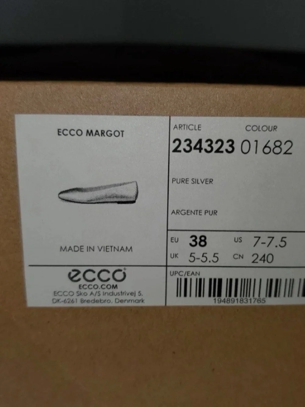Ecco Silver Metallic Leather Ballet Flats